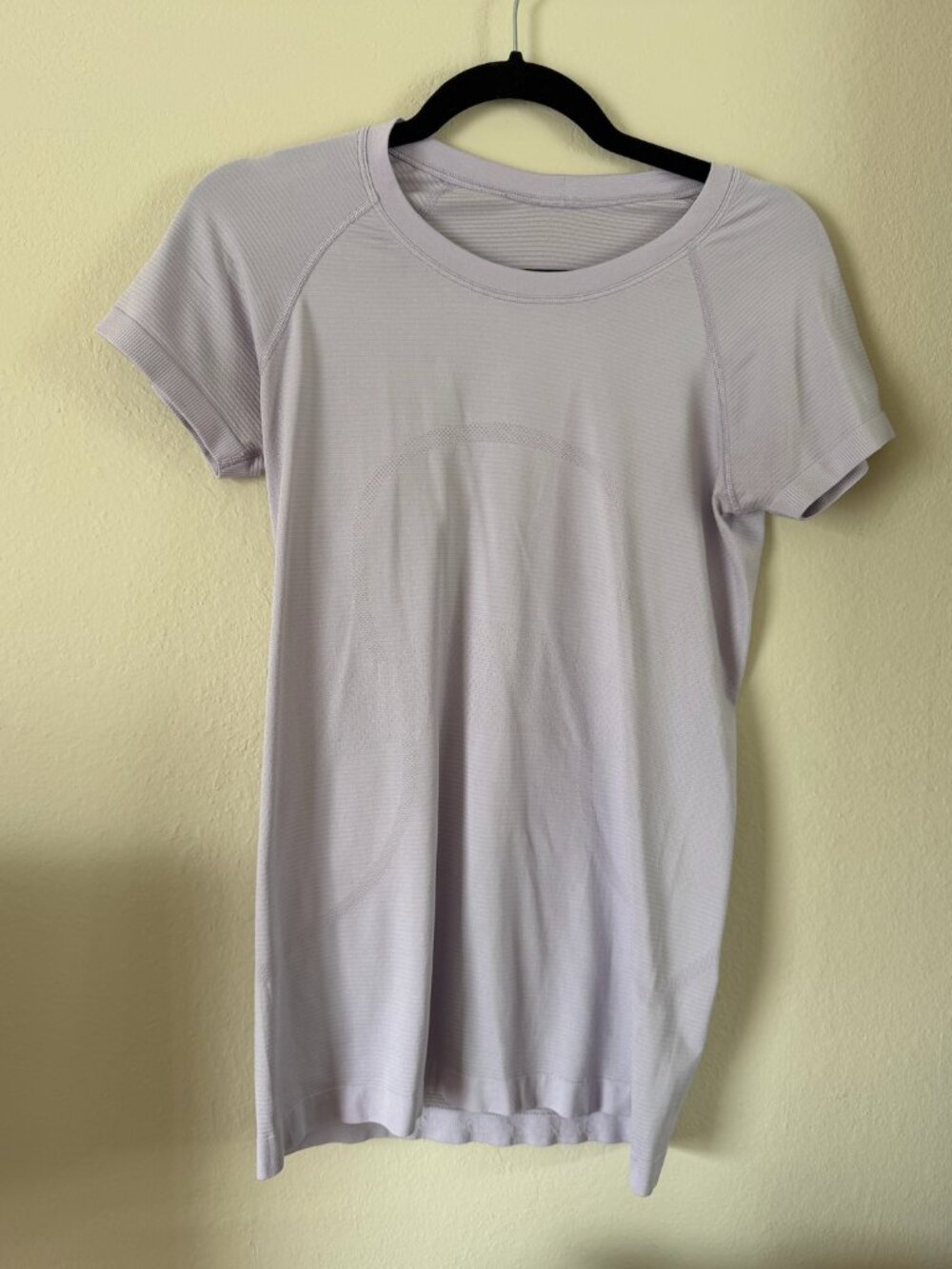 Lululemon Swiftly Tech Short Sleeve 2.0 Lavender Size 8